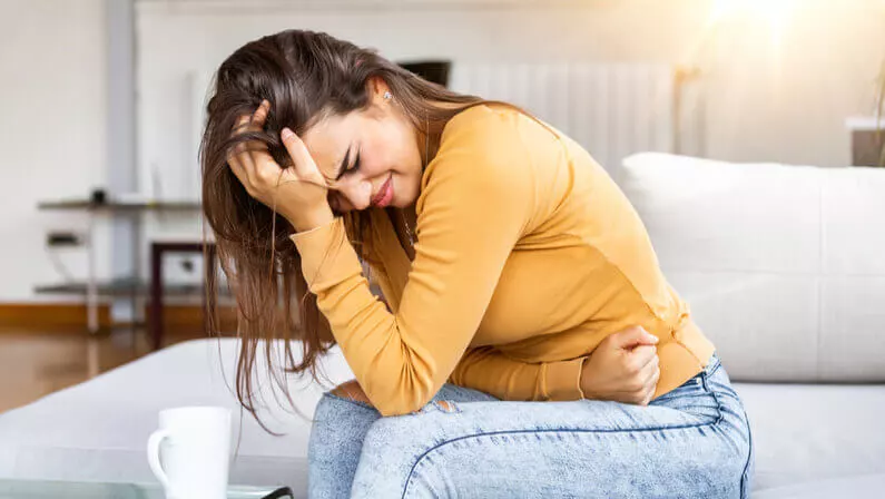علت درد زیر شکم در زنان چیست؟